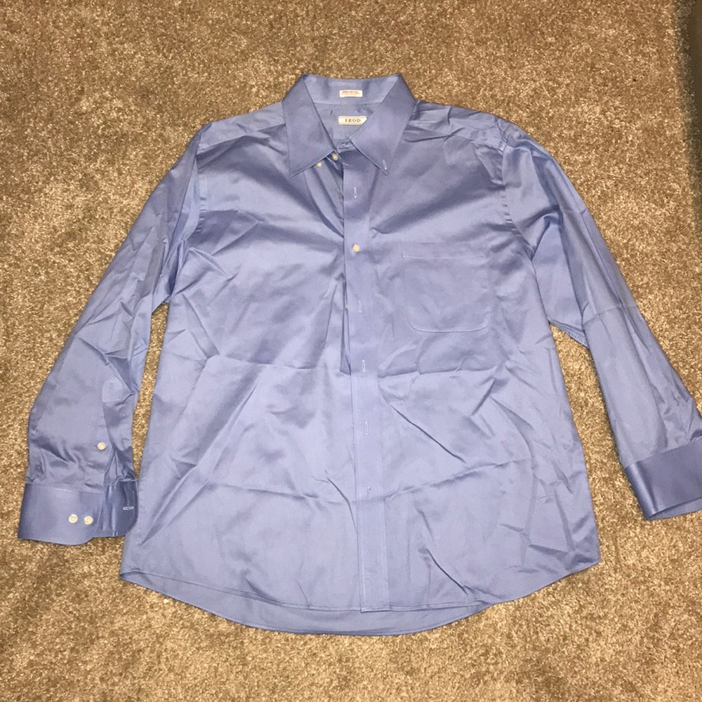 Izod Men’s wrinkle free twill